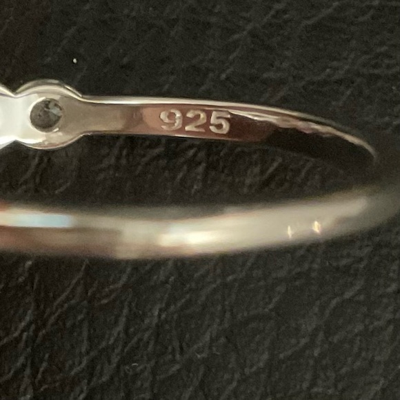 Sterling Silver CZ Bezel Ring - Picture 4 of 5